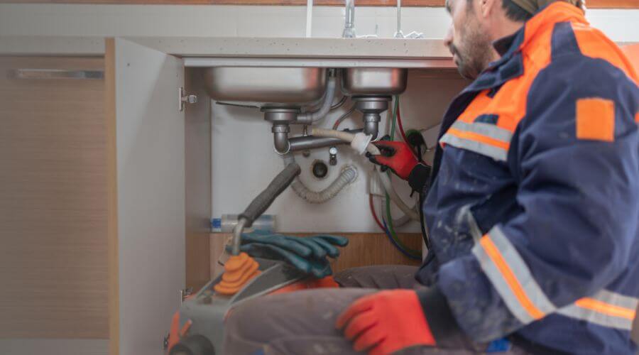 Professional slab leak plumber services in Frankston, TX